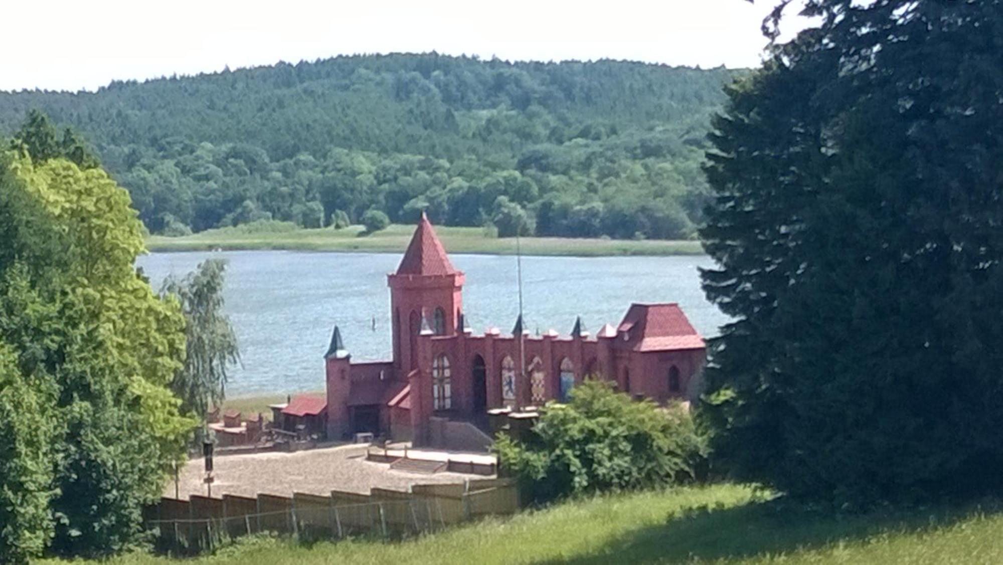 Ruegenherz Piratenhaus Parchtitz ภายนอก รูปภาพ